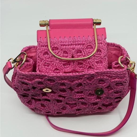 Hot Pink Crochet Crossbody Bag with Gold Handle handmade crochet bag - Picture 4 of 10